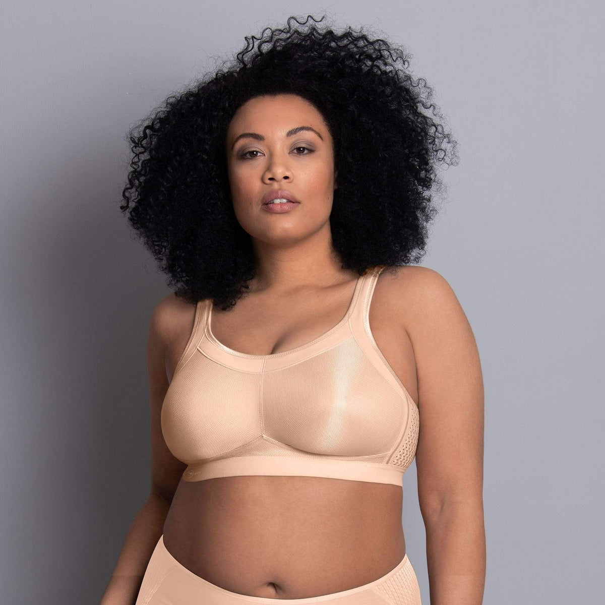 Wire free for large boobs sports bra