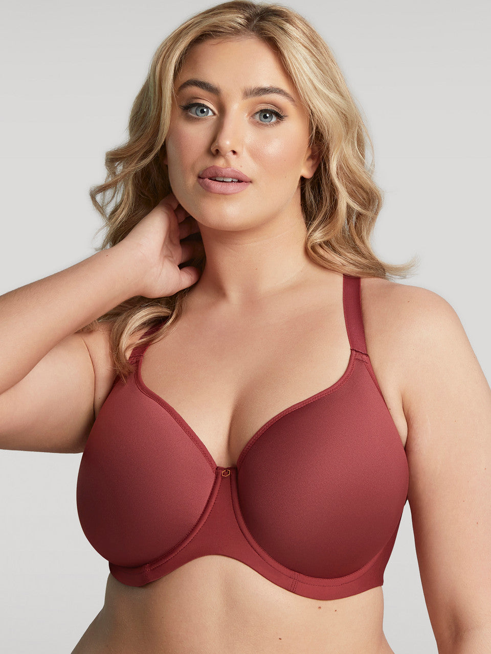 Women's Elegance Moulded Spacer T-Shirt Bra with J Hook 10401, Mineral Red,  46D : : Clothing, Shoes & Accessories
