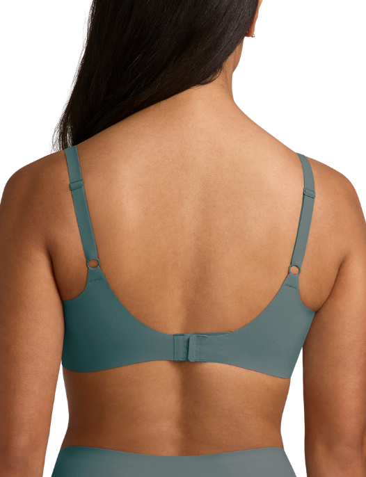 Evelyn Bobbie Beyond Bra