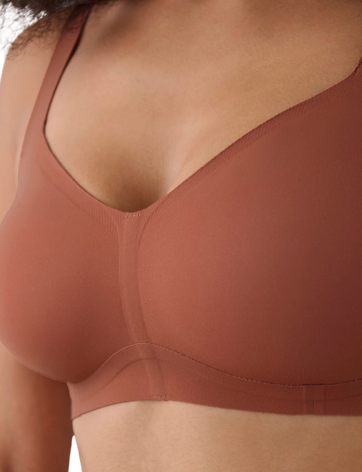 Evelyn Bobbie Beyond Bra