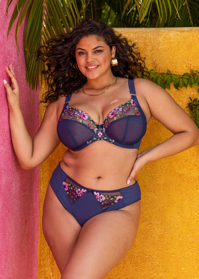 Pretty Lingerie set for big boobs